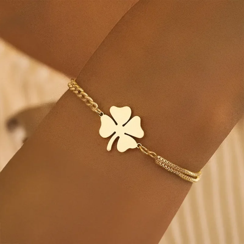 Bracelet porte-bonheur trèfle doré